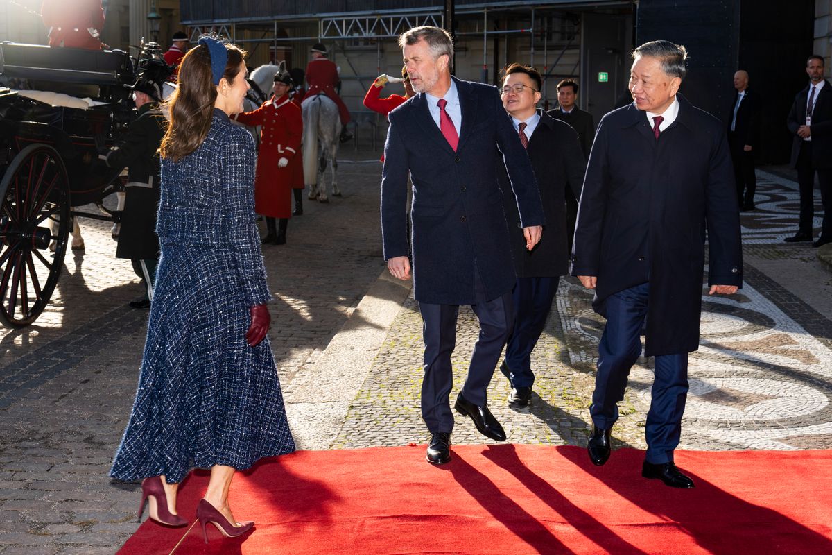 Mary and Frederik welcoming the President of Vietnam on October 19th