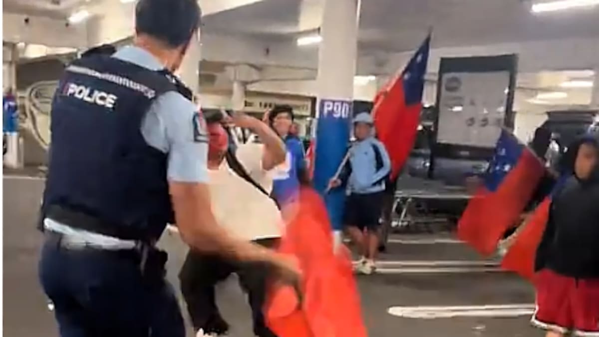 Dancing cop goes viral at Rugby League Samoan celebrations in Henderson mall carpark