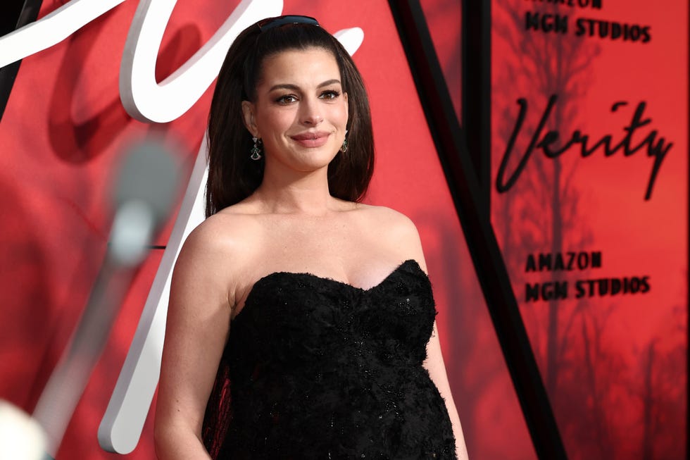 anne hathaway at the verity premiere