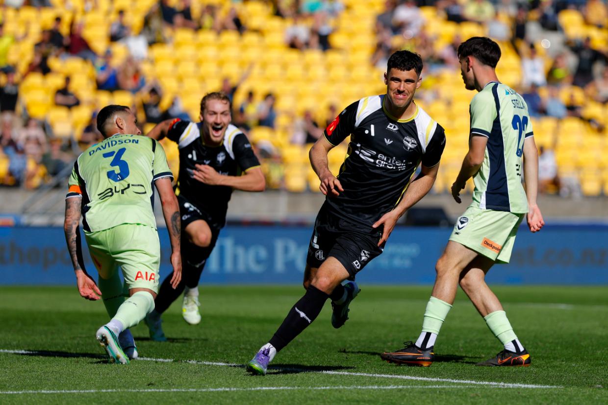 Wellington Phoenix claim first opening-round win in eight years with Melbourne Victory upset - Stuff