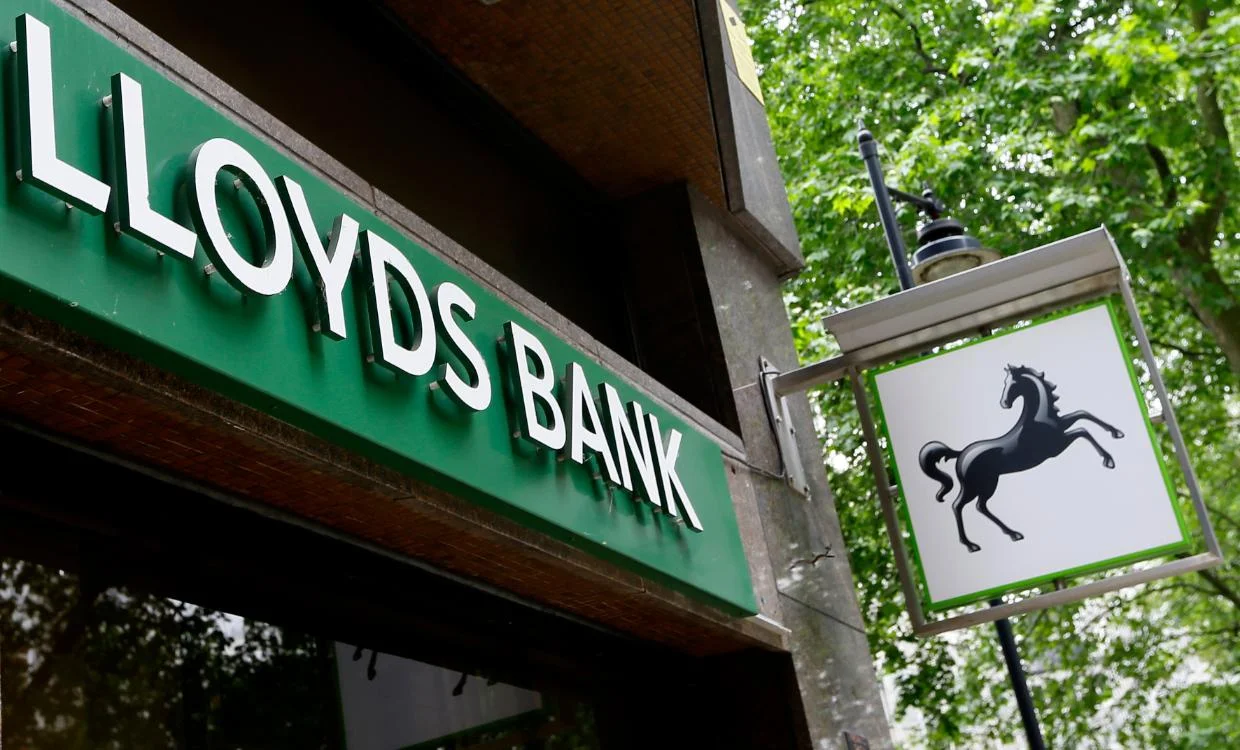 Millions affected as Google Cloud outage hits UK banks - Stuff