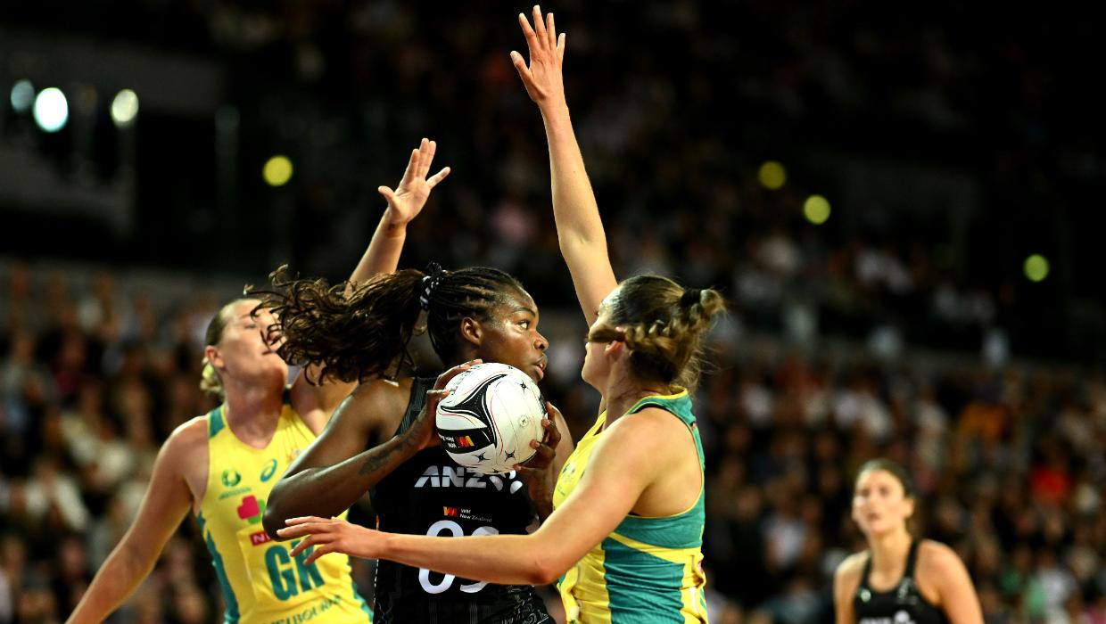 Silver Ferns continue home dominance of Australian Diamonds as Kelly Jackson, Grace Nweke shine - Stuff