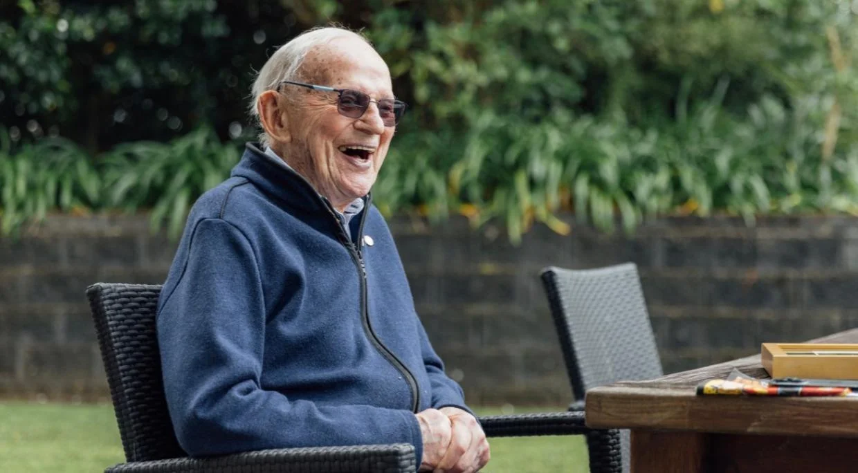 Legendary athletics coach Arch Jelley dies aged 104 - Stuff
