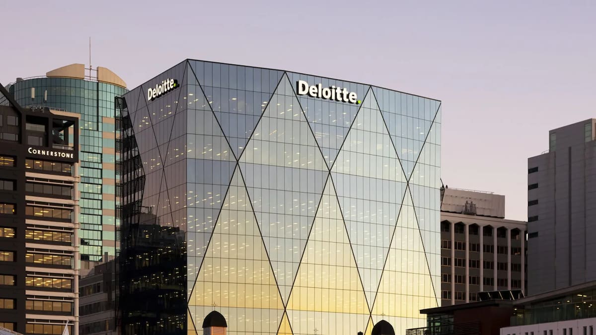 What is the Deloitte report and why is it causing major friction within New Zealand cricket?