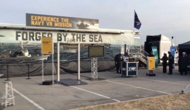 Navy brings virtual-reality recruiting tour to Winton Woods High School