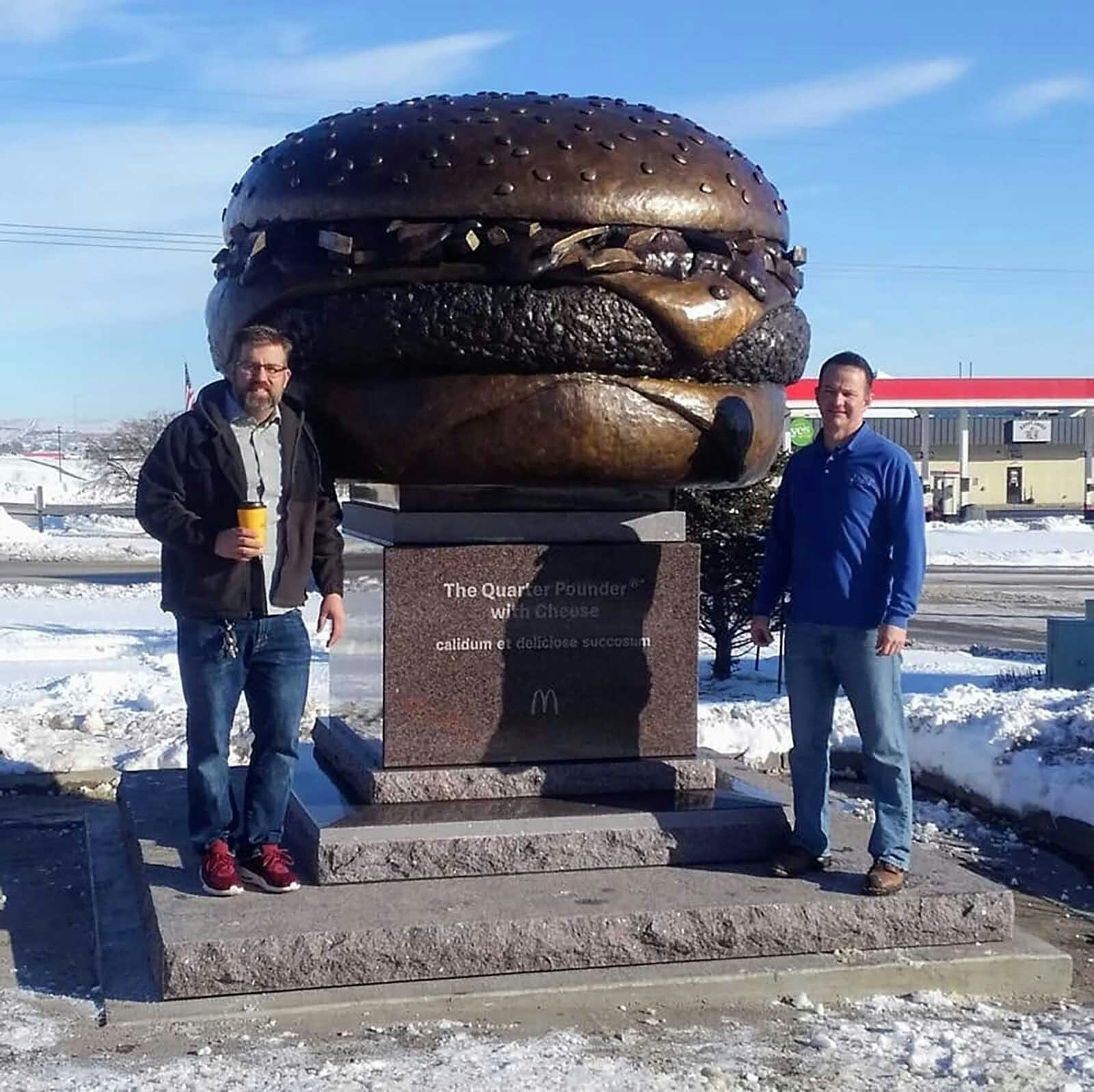 Drew Bott 3 Worlds largest quarter pounder 10 10 26