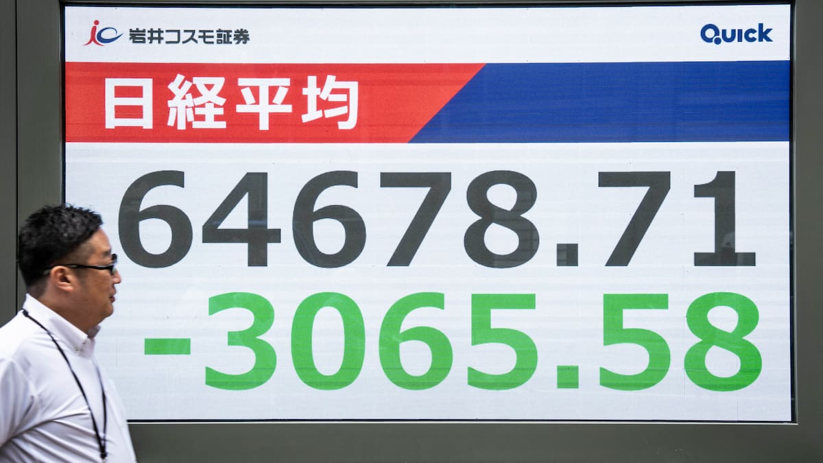 Tech sell-off rolls on as hot inflation data stokes rate worries