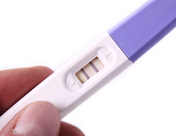 Cigarette smoke exposure alters ovarian and testicular function in mice