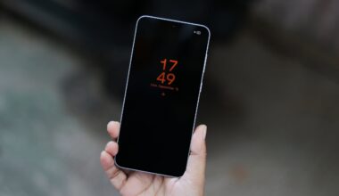 Your Galaxy phone can turn off touch without turning off the screen