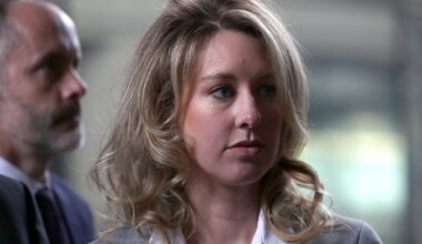 Theranos Executives Elizabeth Holmes And Sunny Balwani Return To Court