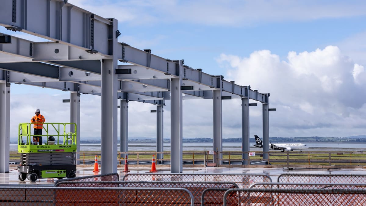 Auckland Airport rebuild: Airlines to share kiosks and automated bag drops, 240m pier advances