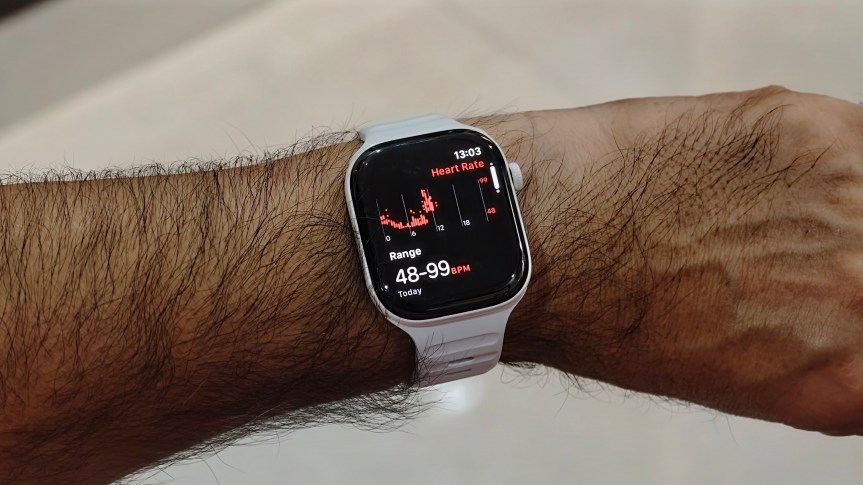 Heart rate monitoring on the Apple Watch Series 12.
