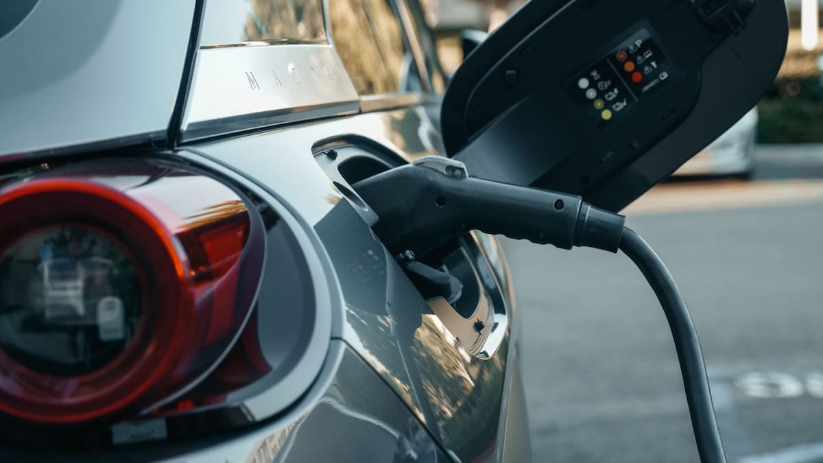 Inside Economics: Why the inflation rate will fall as the cost of living rises ... plus, could EVs solve our current account woes?