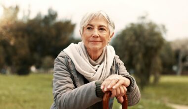 A physical therapist says these are the 4 best exercises for maintaining walking speed as you age
