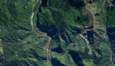 Ōpōtiki police searching for two men who jumped into Ōtara River