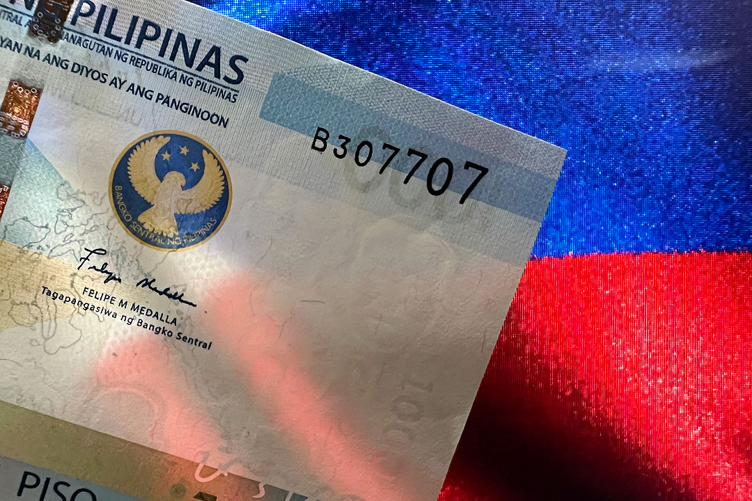 Peso plunges to new all-time-low close on contagion, oil supply fears