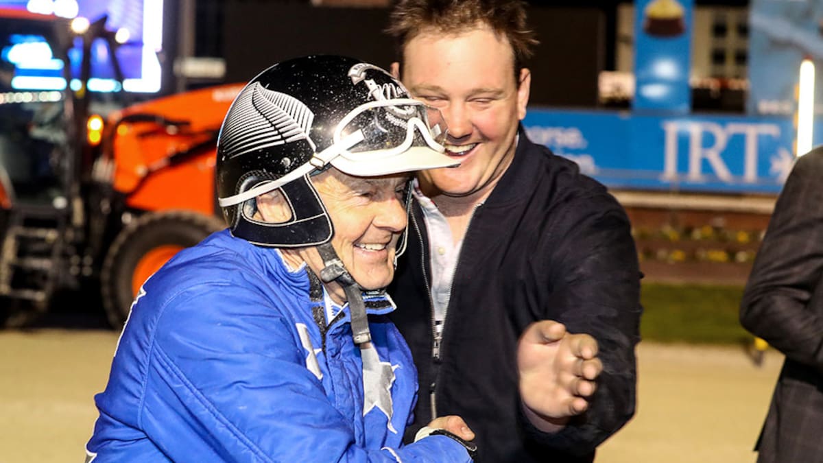 Champion trainer Mark Purdon hospitalised after being kicked by horse