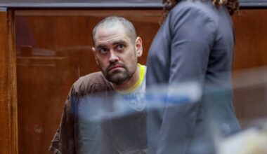 Nick Reiner appears restless at latest hearing in parents’ murder case