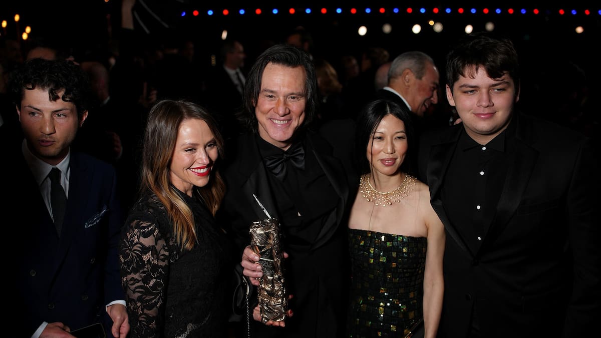 Hollywood funnyman Jim Carrey marries partner Min Ah
