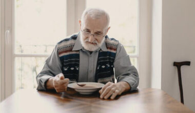Eating alone linked to smaller brain volumes and depression, studies suggest