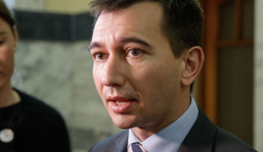 Election 2026: National pivots cost-of-living focus to lines companies with energy policy