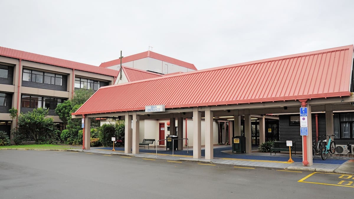 Gisborne Hospital ED: Union claims staff departures nearly 80% higher than Health NZ figure