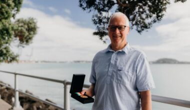 Les O’Connell’s stolen Olympic gold medal replaced after Christchurch burglary