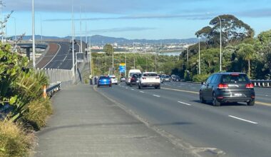 Man in custody after ‘unlawfully entering’ Auckland motorway during rush hour