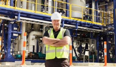 Glide oil re-refinery in Pukekohe turns waste oil into reusable base oil