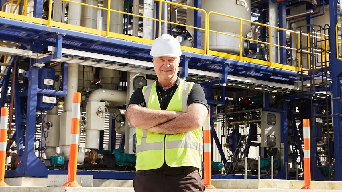 Glide oil re-refinery in Pukekohe turns waste oil into reusable base oil