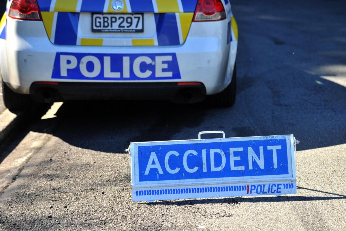 One dead, three seriously hurt in Kawarau Falls crash