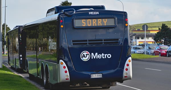 Auckland bus card readers overcharge thousands