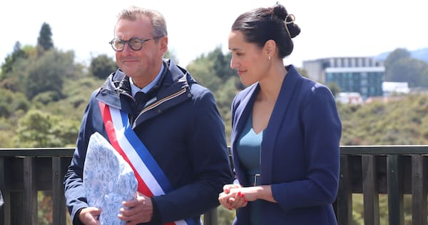 Century after Māori soldiers served in France, cities sign sister-city pact