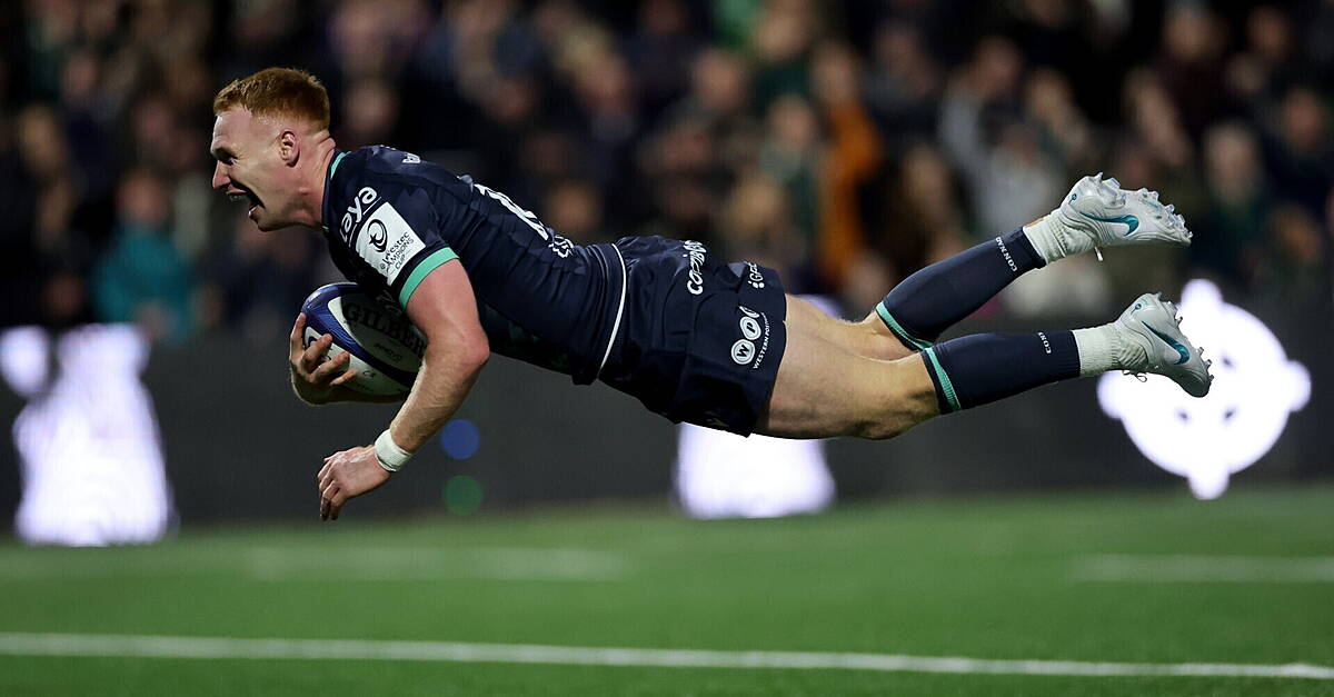 Ciarán Frawley inspires Connacht to stunning Champions Cup win over Saracens - BreakingNews.ie