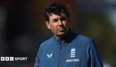 England Test head coach Stephen Fleming looking pensive