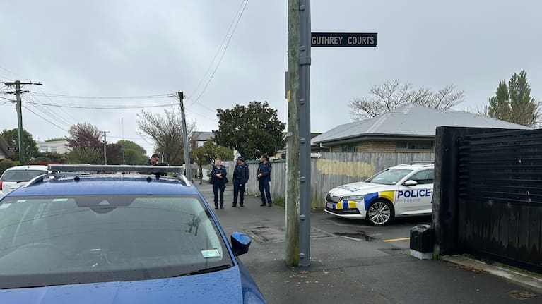 Emergency services were called to Olliviers Road at around 12.50am..