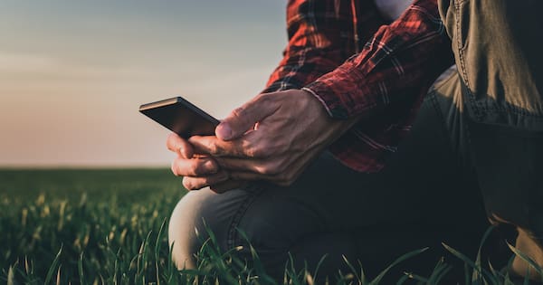 'Frustrating': 3G shutdown leaves farmers struggling for signal