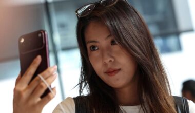 Smartphone sales drop as chip costs soar
