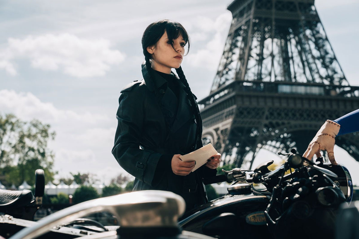 first-photo-wednesday-in-paris-for-season-3