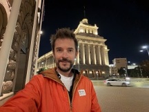 Selfies comparison: iPhone 17 Pro - 20mm, f/1.9, ISO 1000, 1/14s (3024x4032px) - iPhone 18 Pro Max vs. iPhone 17 Pro Max