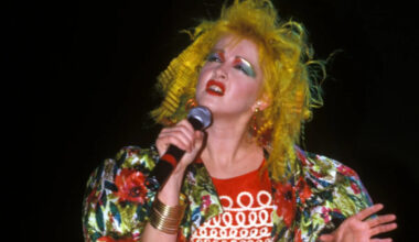 Cyndi Lauper misses fashion's era of 'individual expression'