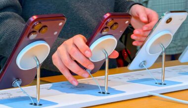 Apple IDs iPhone Bug That Requires Device Replacements