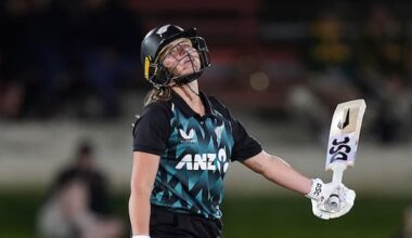 Australia retain Rose Bowl with comfortable win over NZ