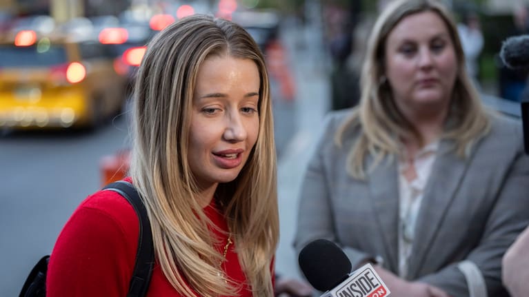 Lexi Zettle speaks to the media after sentencing proceedings concluded for Alon Alexander, Oren Alexander, and Tal Alexander outside Manhattan federal court.