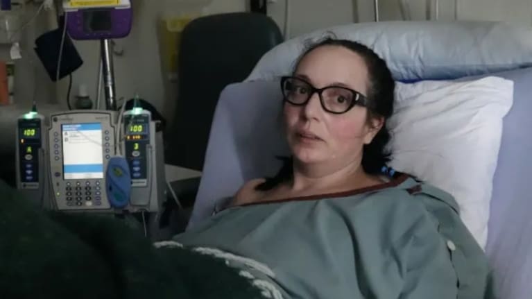 Manawatū woman Helen Watson had her entire stomach removed after receiving weight-loss surgery in Türkiye