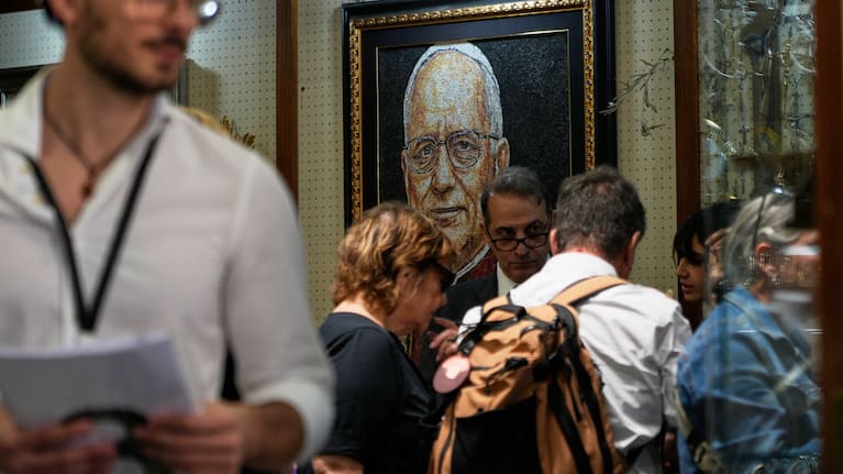 Pope Leo XIV arrives at the Agostino Gemelli Polyclinic in Rome on Tuesday, Oct. 13, 2026, where doctors expect to remove a lung nodule.