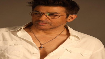 ‘Bads of Bollywood’ actor Rajat Bedi has a message for girl parents on International Day of the girl child; say, ‘Every girl deserves that chance’
