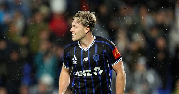Loophole clears Auckland FC star Sam Cosgrove for season opener