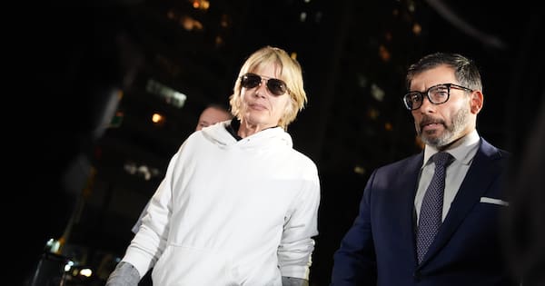 Selma Blair didn’t intend to hurt anyone on flight, say representatives