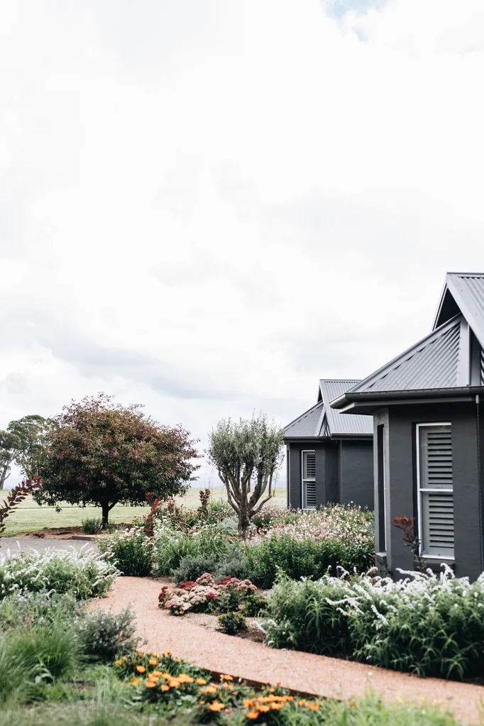 A Southern Highlands estate surrounded by colourful plantings